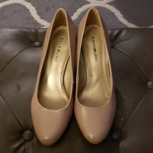 💥 2 pair of shoes for $20 dollars💥